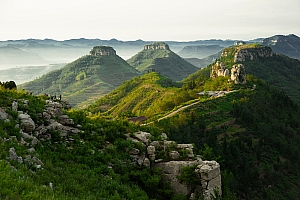 岱崮地貌的形成